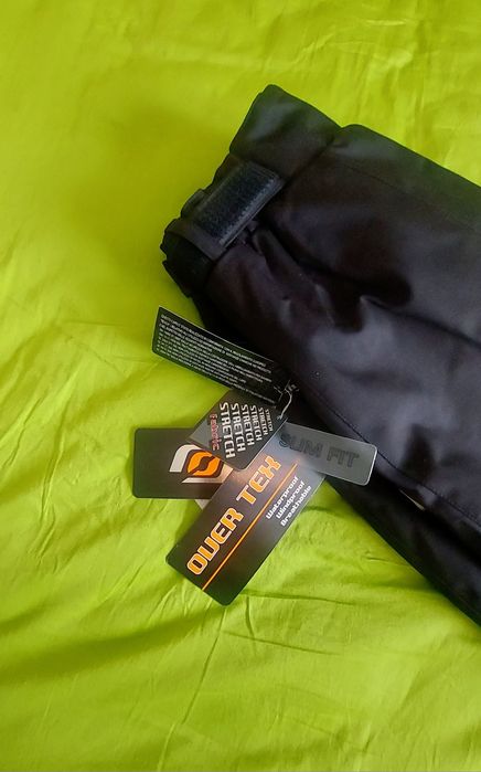 Pantaloni ski, noi