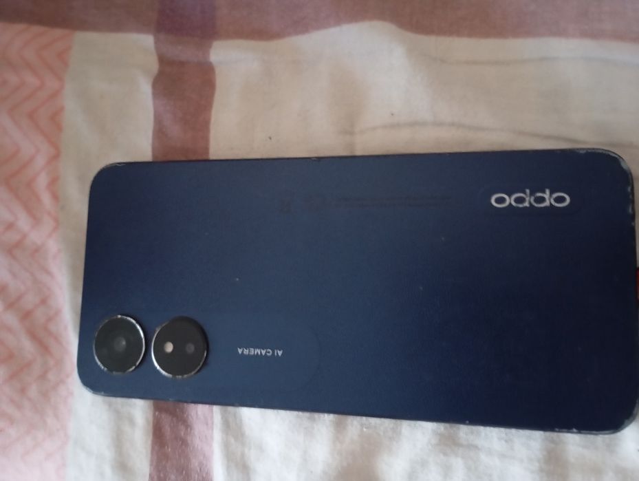Телефон Oppo a17