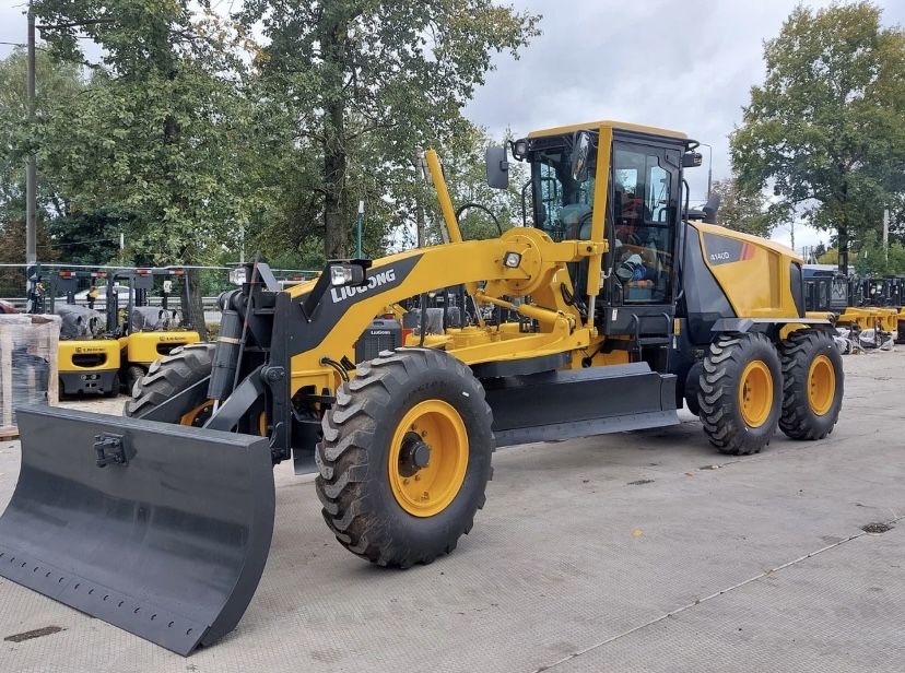 Грейдер в аренду . Автогрейдер