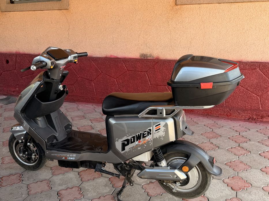 Продам электро мопед Электровелик