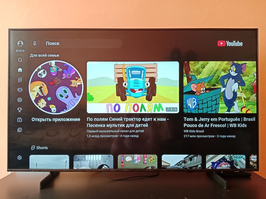 Большой смарт тв Samsung 127см
