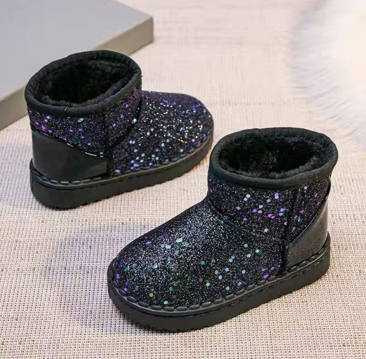 Уги на девочку (обувь)