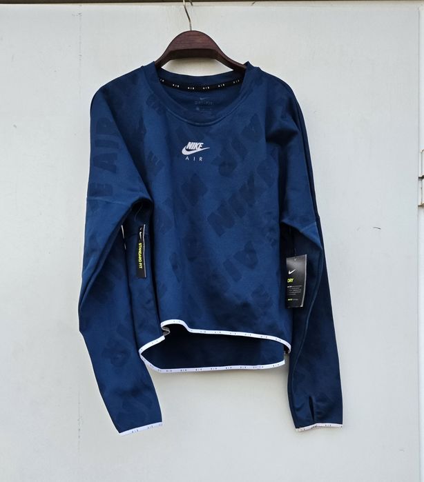 Nike оригинална дамска блузка нова  М размер