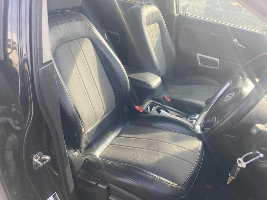 Салон седалки опел антара полу кожен черен