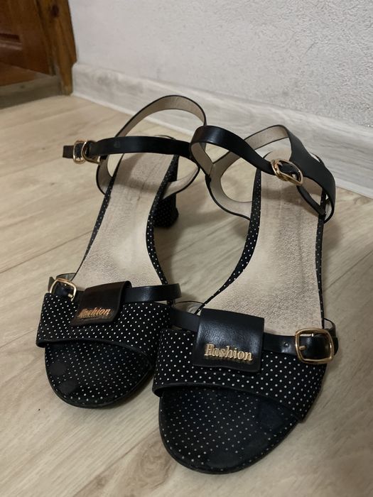 Продаются басаножки женские