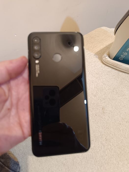 Срочно продам телефон Huawei P30,Lite