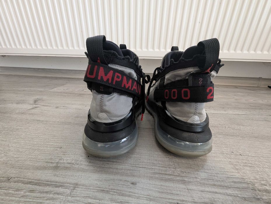 Adidasi Jordan Jumpman