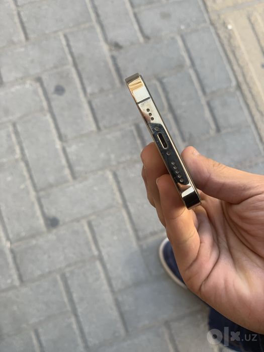 Iphone 13 pro gold