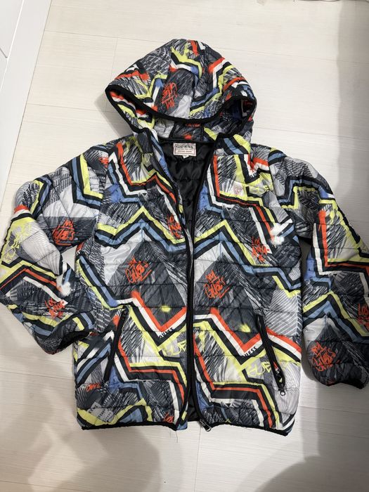 Пролетно Яке Guess 14