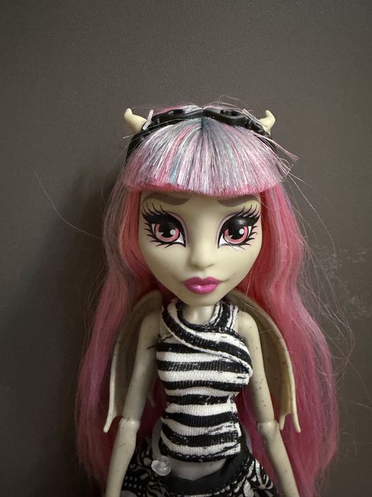 Monster High Rochelle Creeproduction