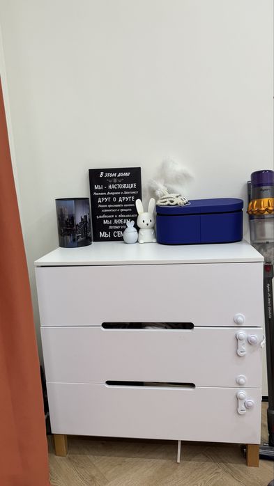Продам комод + пелинальный столик