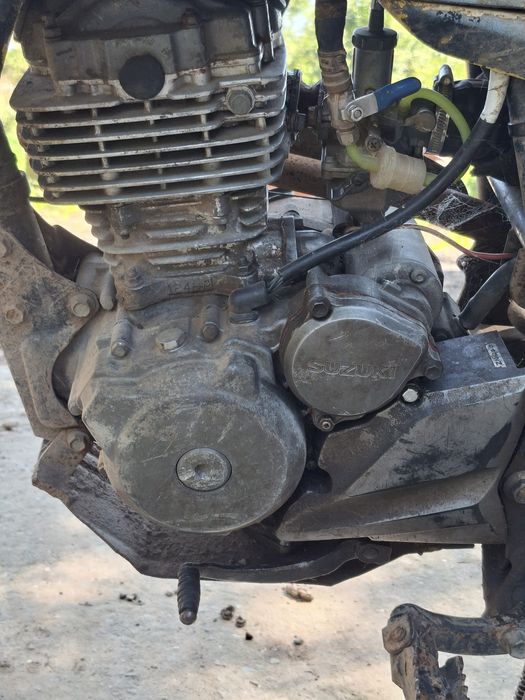 Suzuki,dr 125c..