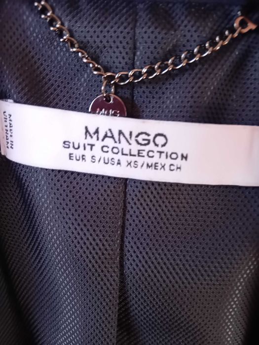 Ново дамско сако MANGO