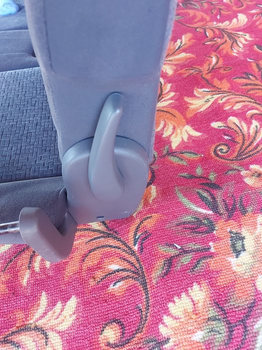 Сидения трети рияд