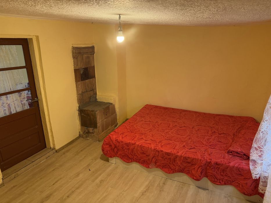 Casă de inchiriat la curte