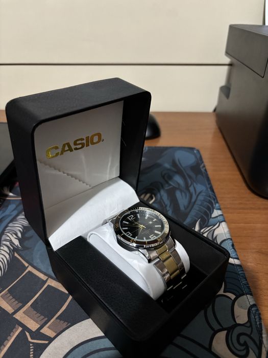 Новые,неношеные часы