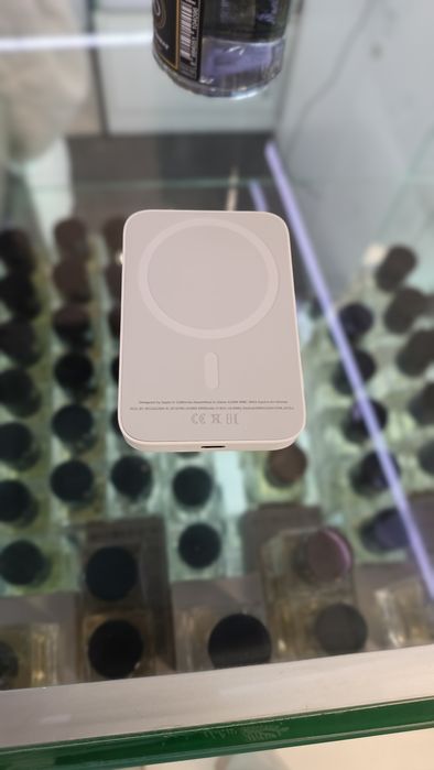 iPhone, Battery Pack