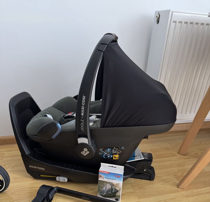 Set scoica auto Maxi-Cosi Pebble Pro i-Size x Joolz + baza Isofix Maxi-Cosi Family Fix 3 + plasa insecte