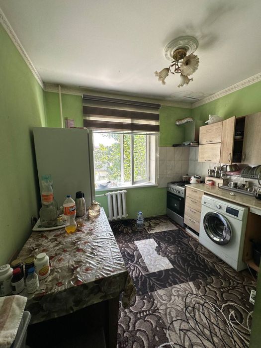 Квартира сотилади Кора камиш 1/2 сой буйи 2 хона хаваси оркаси