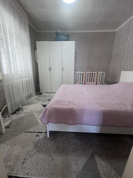 Продается полдома в алмалыке