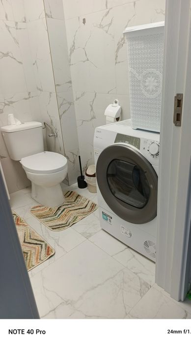 Închiriez garsonieră modernă, bloc nou