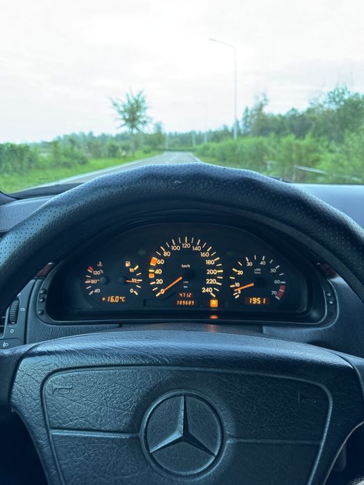 Продам Mercedes-Benz W210