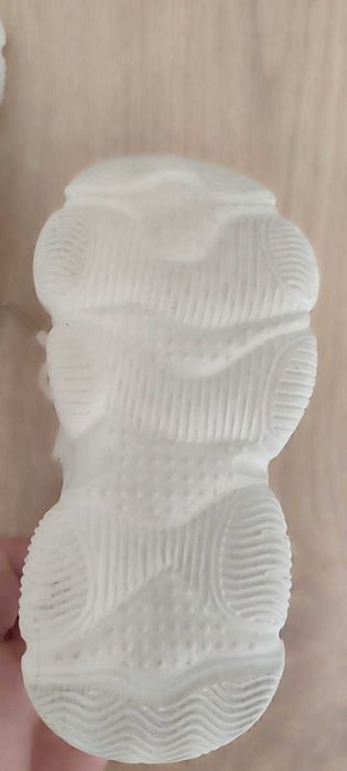 Кроссовки детские