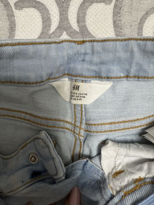 Blugi h&m 8-9 ani