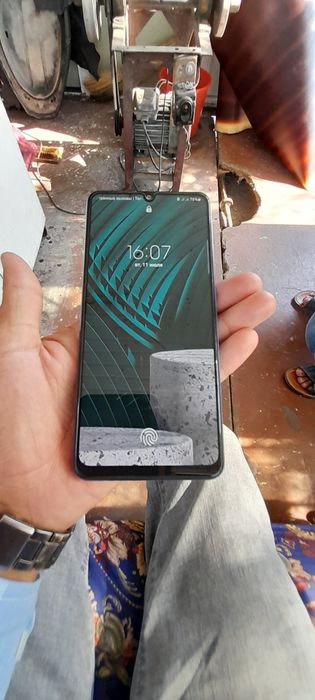 Sotiladi ili obmen Variantlani koramiza sms yozila tel qimeyla