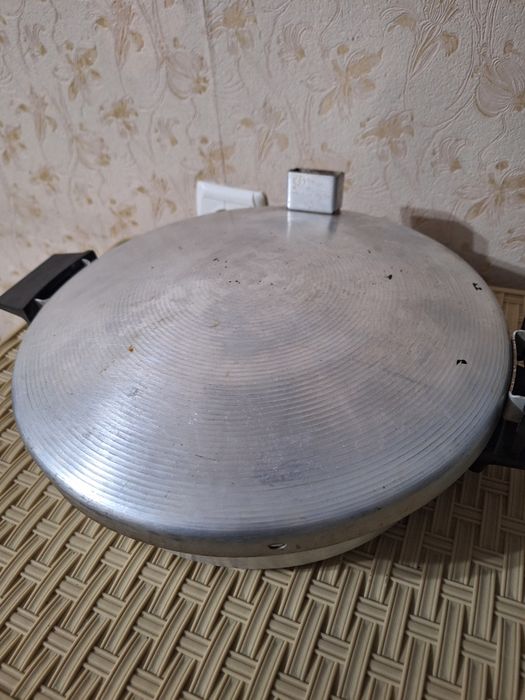 Чудо печь ссср продам.