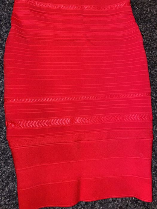 Бандажное платье