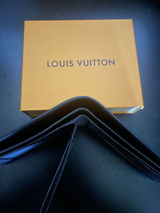 Portofel lv conditie perfecta