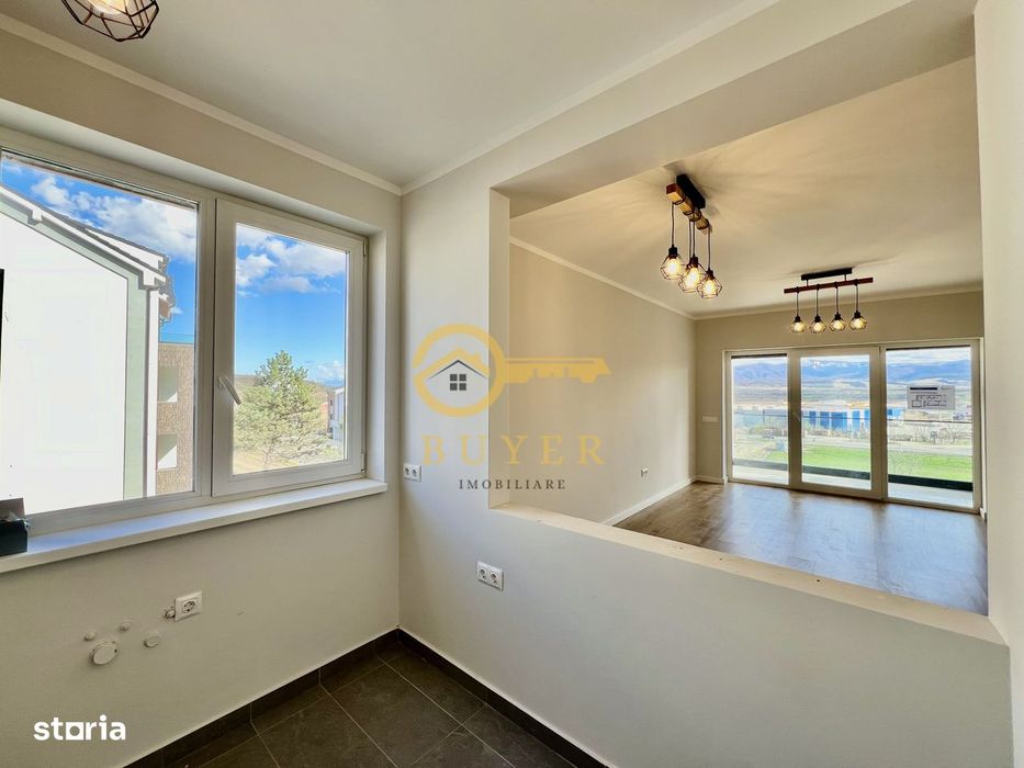 Apartament 3 camere, terasa 10.7 mp-A.C , jaluzele electrice
