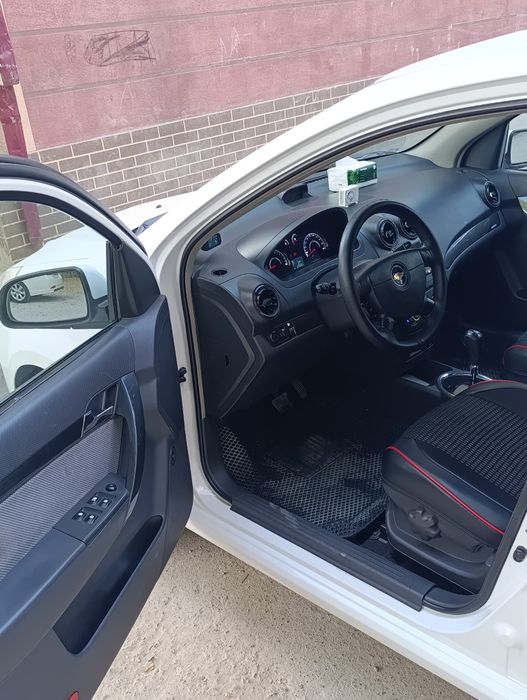 Nexia3 сотилади 8000$