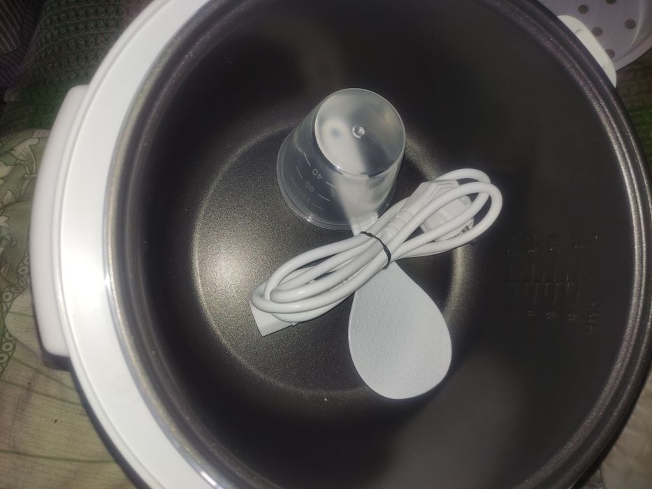 Мультиварка "Scarlett".