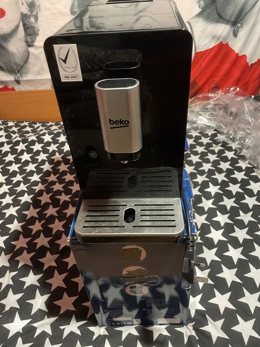 Кафеавтомат Beko (CEG3190B) Черен 600W