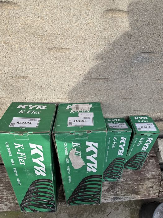 Пружини KYB Mercedes w203 sedan