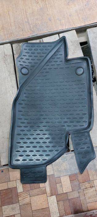 Коврики резиновые гранта фл