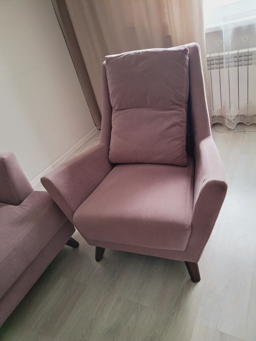 Мягкая мебель для гостиной