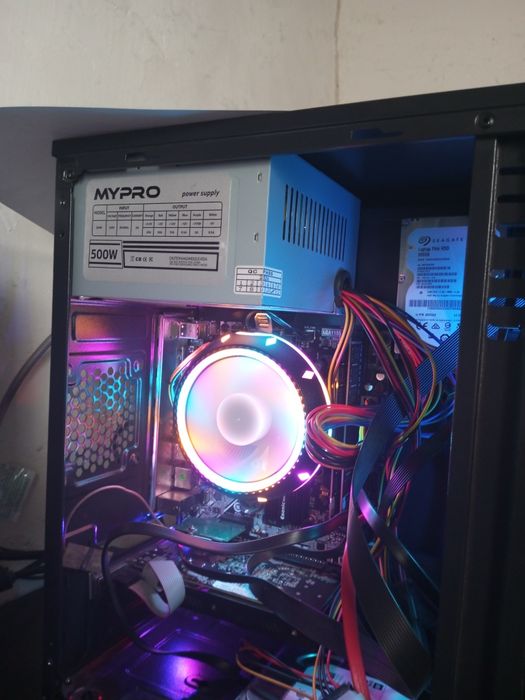 Kompyuter DDR 3 core tm i3 3.30