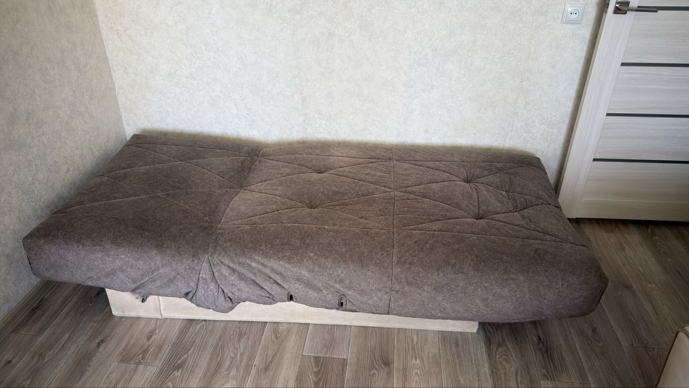 Продам кушетку для сна