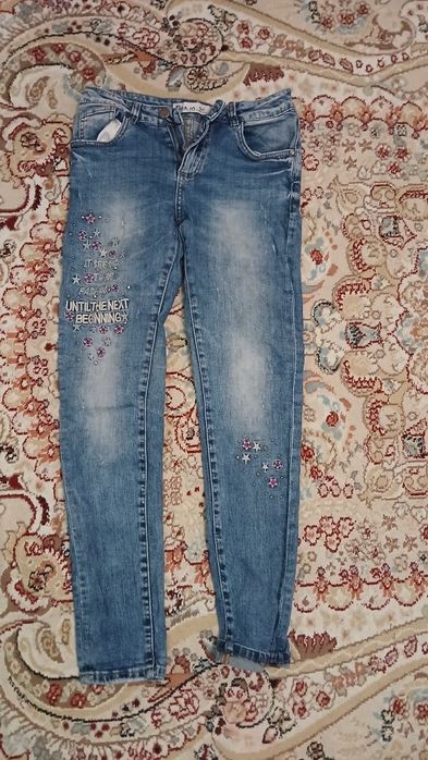 Прямые джинсы и  шорты