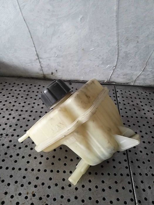 Vas expansiune 2.0 dci nissan qashqai j10 21711jd70b