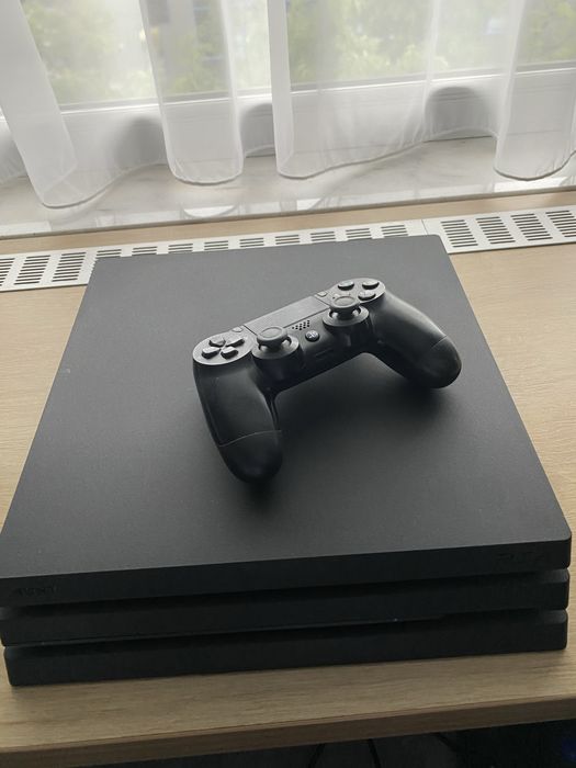 Vand PS4 Pro.