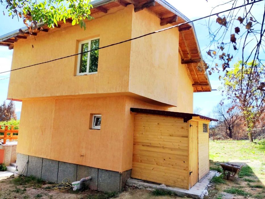 X Property предлага за продажба къща в с. Рани луг