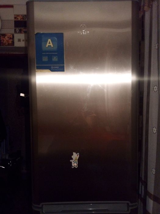 Продам холодильник
