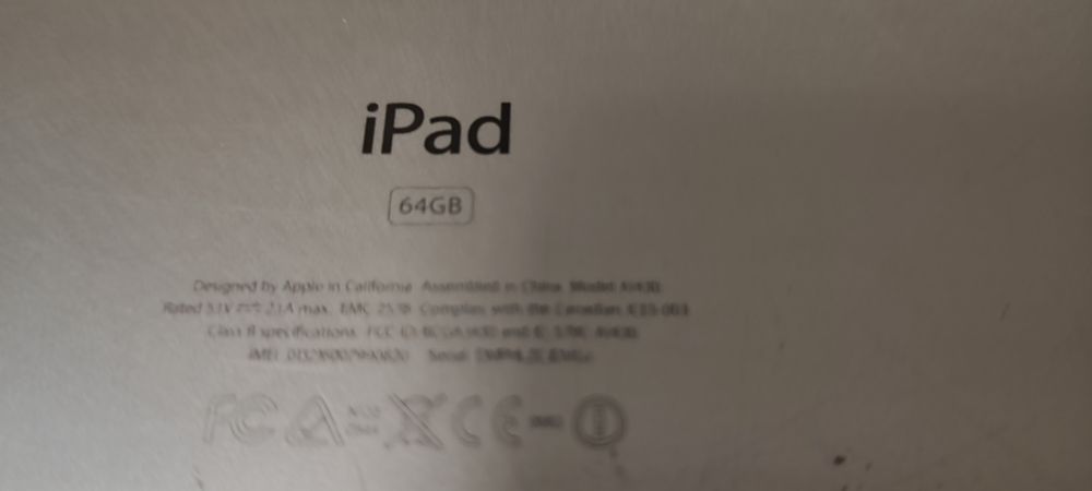 Apple iPad 3 , WI-FI , GSM , 9,7 inch , Retina  64 GB