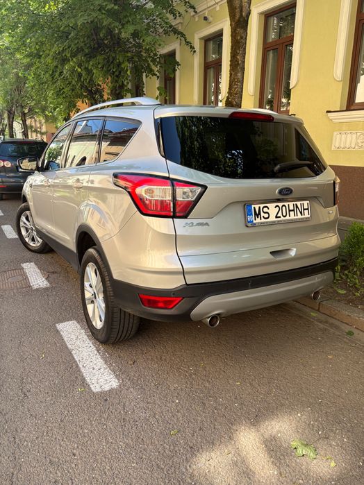 Ford Kuga 2019 4x4 2D Full Option