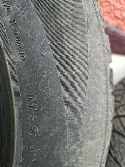 Vând 4 cauciucuri M+S (vară-iarnă))s