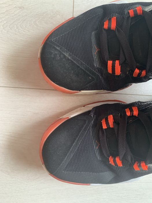 Обувки Jordan Zion 1